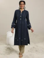 Grey Embroidered Wool Straight Kurta - Image 4